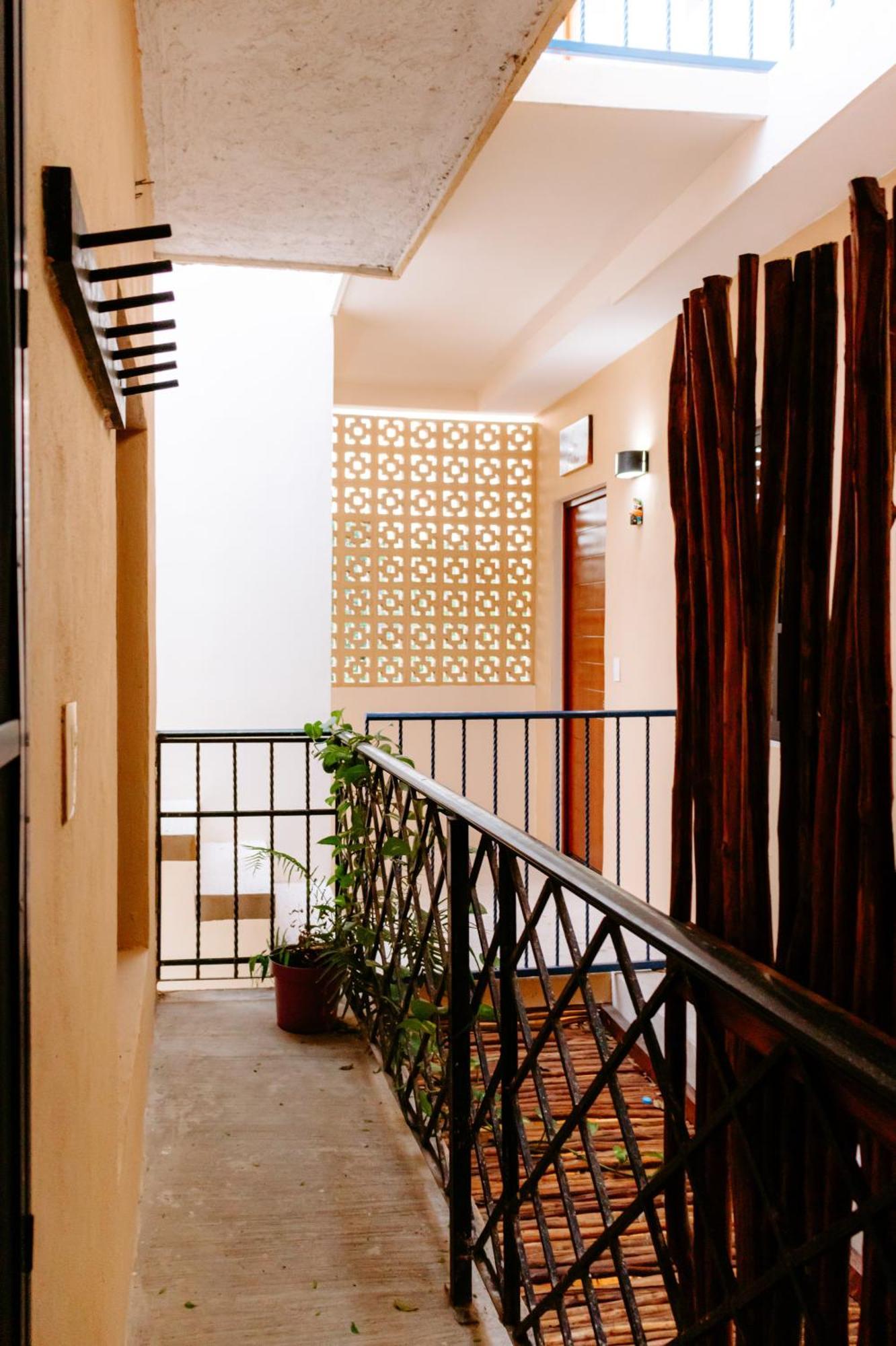 Hostal Tunich Naj & Hotel Valladolid  Exterior photo